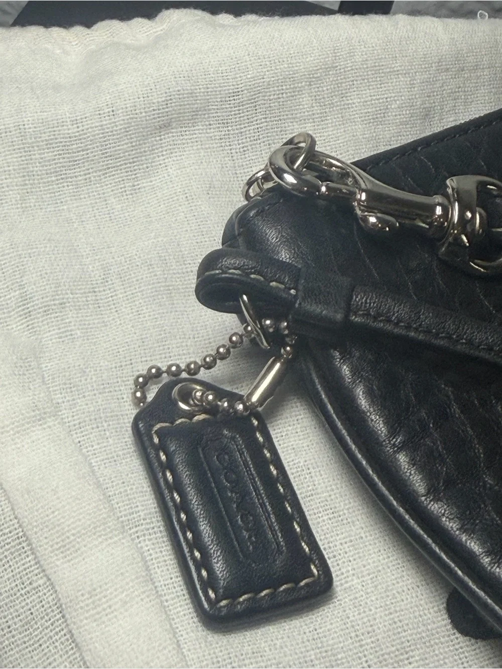 Coach Vintage Black Pebbled Leather Wristlet White Stitching Y2K Soho - Dust Bag